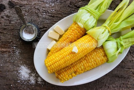 Как варить кукурузу в початках: советы и секреты
