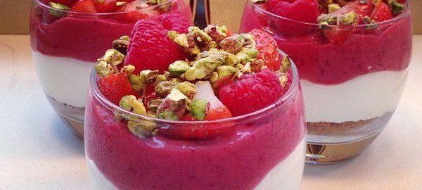 Творожный крем с ягодами: незаменимый десерт для любого повода