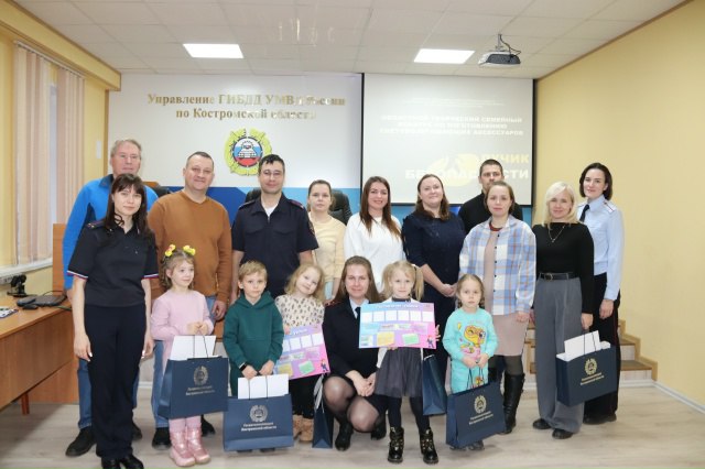 Автоинспекторы познакомили победителей областного конкурса «Лучик безопасности» с деятельностью Госавтоинспекции