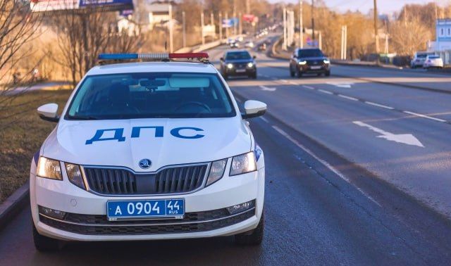 В Буе сотрудники полиции выявили водителя, использовавшего подложное водительское удостоверение