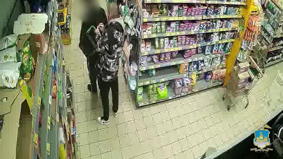 В Буе полицейские раскрыли серию краж из магазина