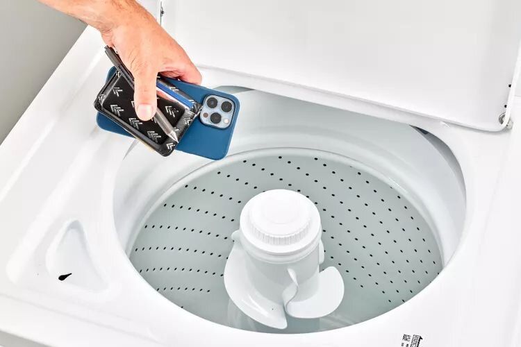 Ошибки стирки: что нельзя бросать в машинку-автомат