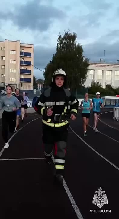 Онлайн-забег «Вызов стихии»: : сила огня, ледяная воля и дух спасателя