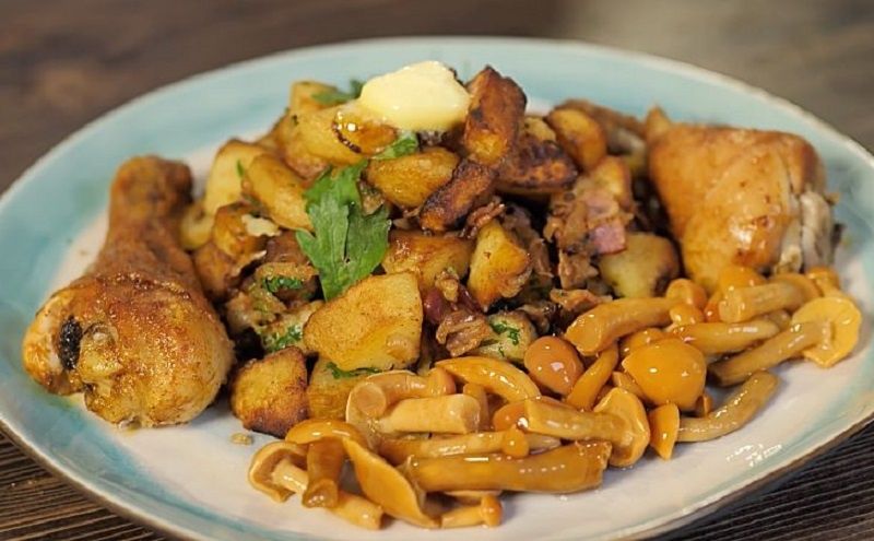 Картошка с луком и беконом: не просто гарнир