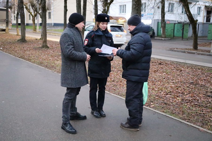 В Костроме полицейские и общественники провели уроки правой грамотности для жителей областного центра В Костроме полицейские и общественники провели уроки правой грамотности для жителей областного центра