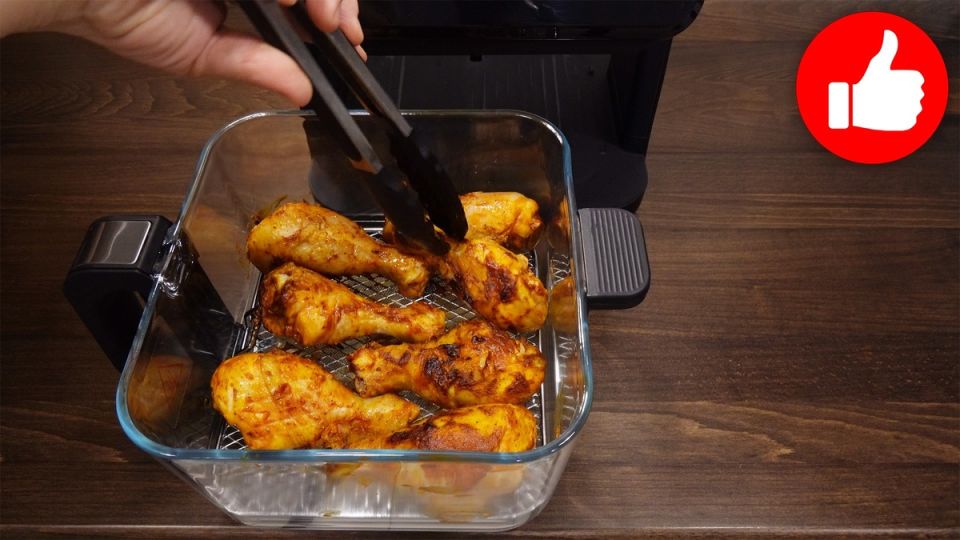 Невероятные куриные ножки, запеченные в аэрогриле: быстрый и вкусный рецепт