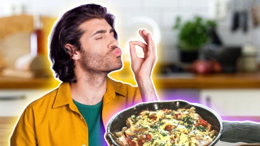 Духовка не понадобится: мясо по-французски получится нежнейшим и без запекания