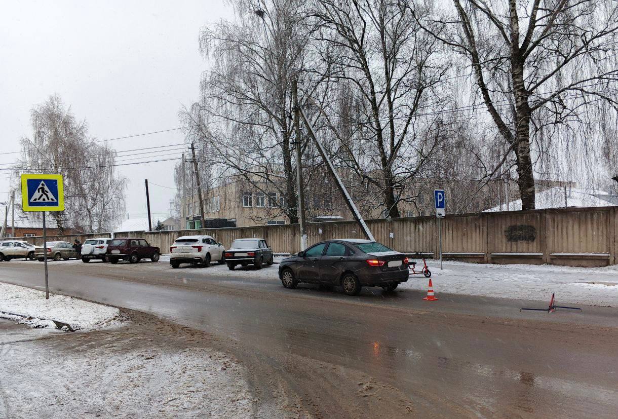 Дорожно-транспортное происшествие с участием автомобиля и электротрицикла