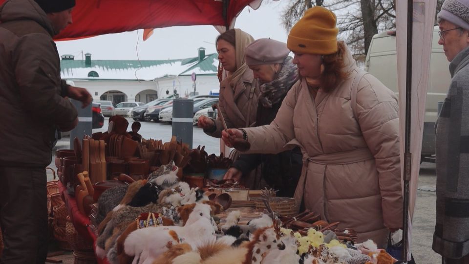 В Костроме открывается первая новогодняя ярмарка