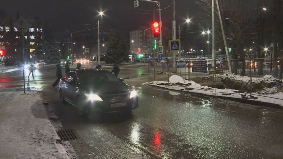 В Костроме для транспорта перекрывают Лазаревский проезд