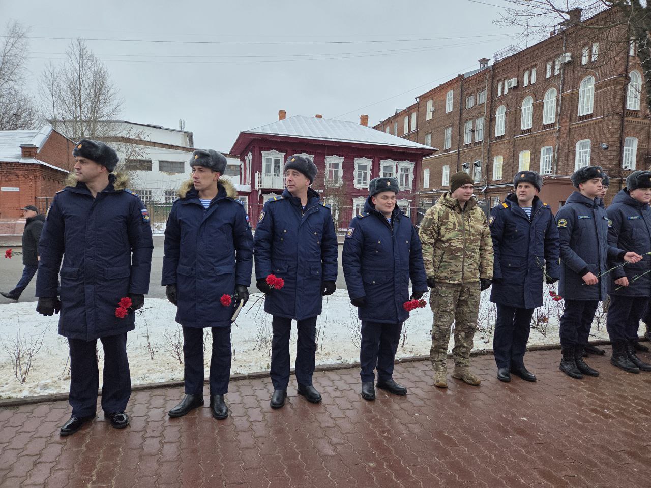 Алексей Смирнов: Сегодня памятная дата – День Героев Отечества Алексей Смирнов: Сегодня памятная дата – День Героев Отечества