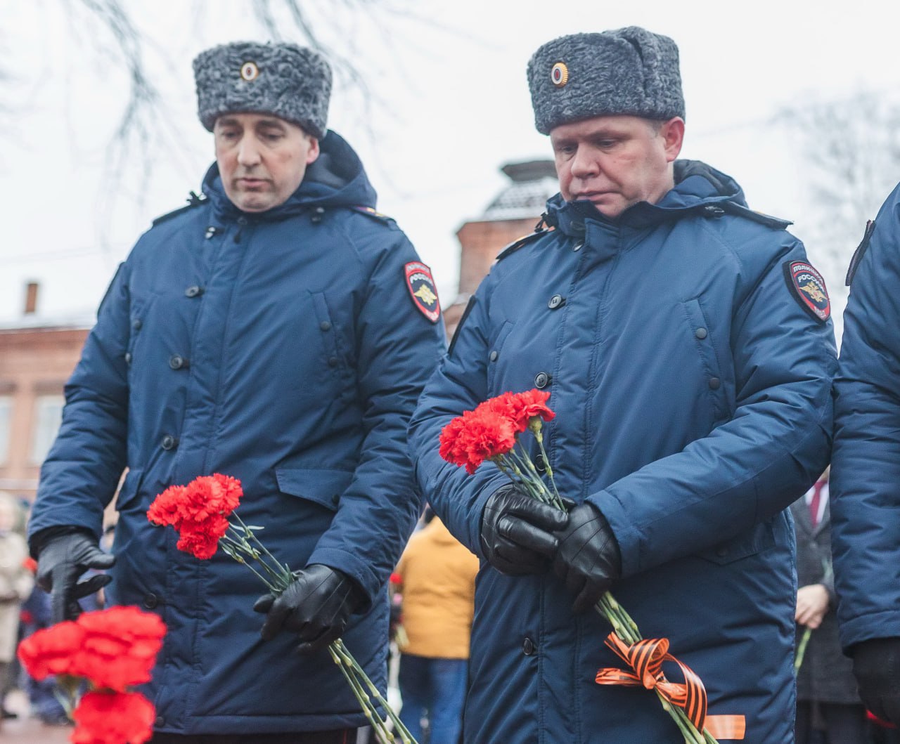 Костромские полицейские приняли участие в памятных мероприятиях, посвященных Дню героев Отчества Костромские полицейские приняли участие в памятных мероприятиях, посвященных Дню героев Отчества