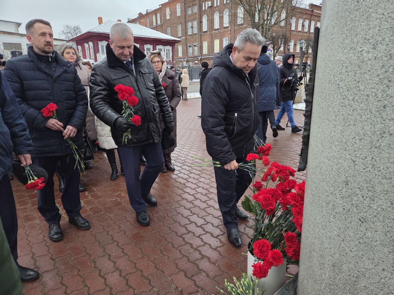Алексей Смирнов: Сегодня памятная дата – День Героев Отечества Алексей Смирнов: Сегодня памятная дата – День Героев Отечества