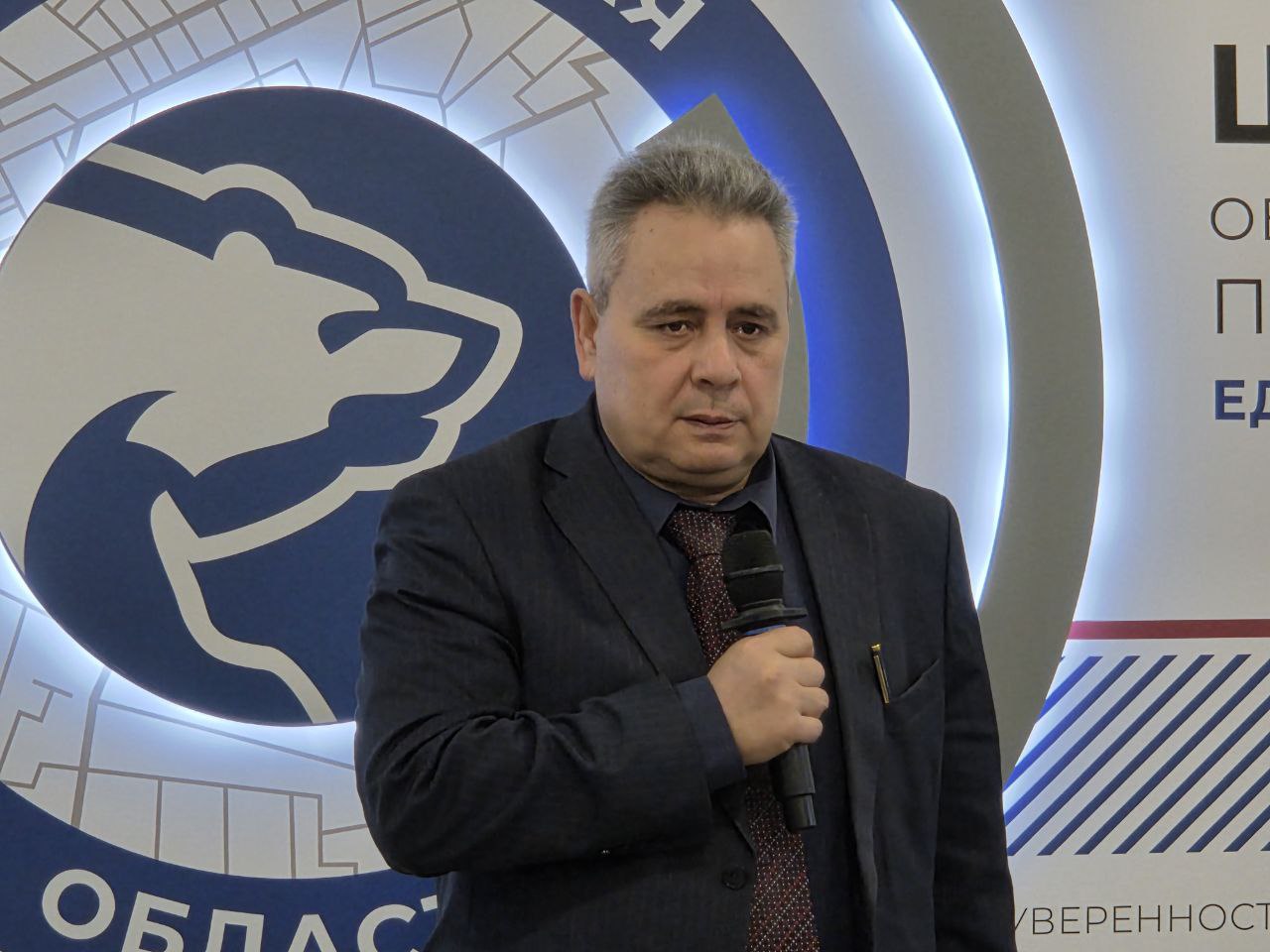 Алексей Смирнов: Сегодня в рамках событийных мероприятий в честь Дня Героев Отечества вручили родственникам погибших военнослужащих государственные награды Алексей Смирнов: Сегодня в рамках событийных мероприятий в честь Дня Героев Отечества вручили родственникам погибших военнослужащих государственные награды