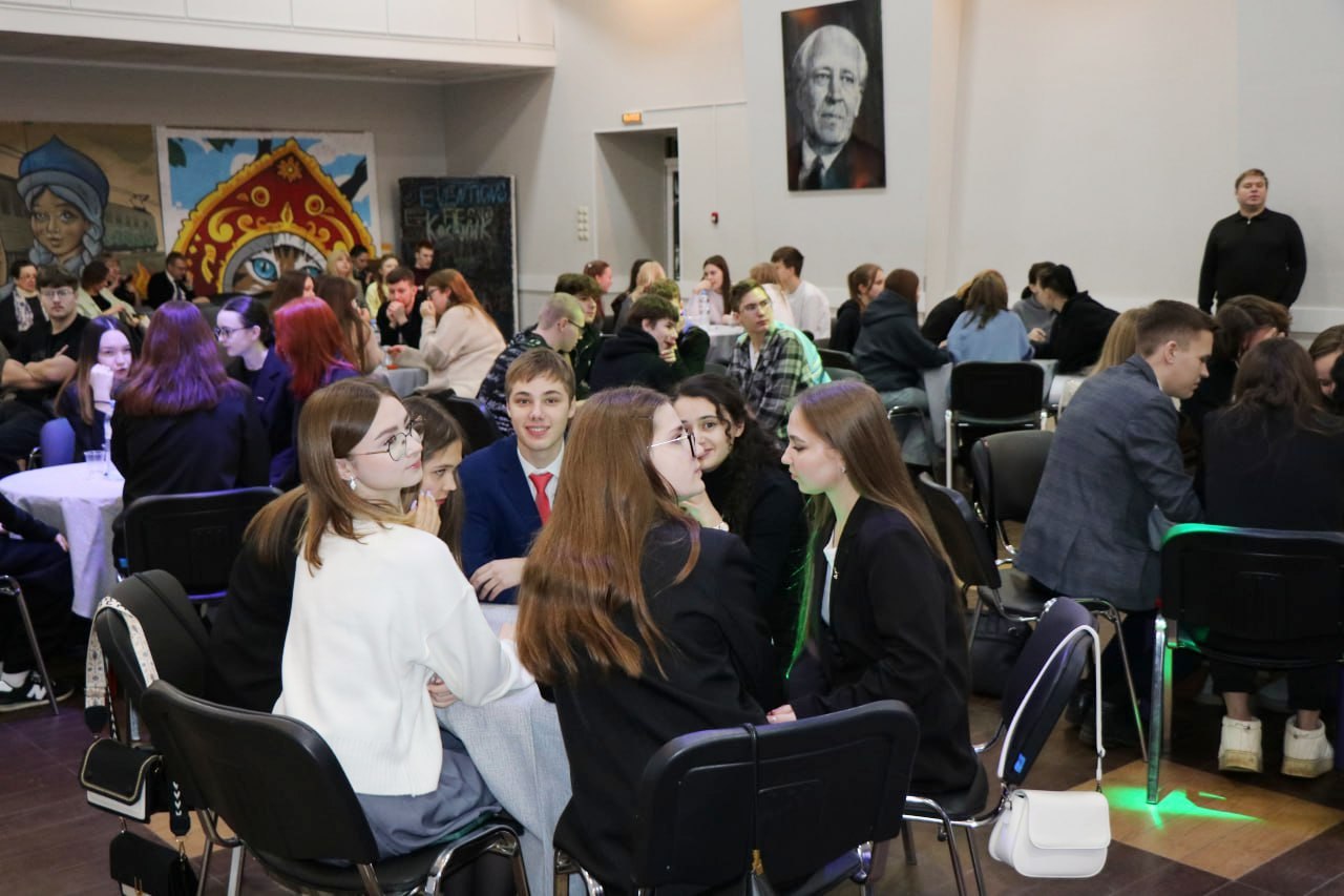 В минувшую пятницу вся страна отмечала День Конституции Российской Федерации В минувшую пятницу вся страна отмечала День Конституции Российской Федерации