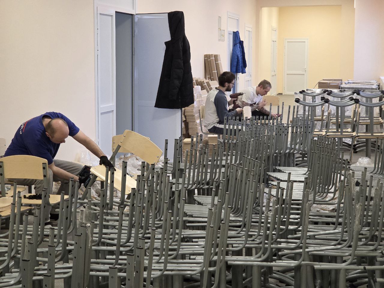 В капитально отремонтированных школах Костромы идет подготовка к возобновлению учебного процесса В капитально отремонтированных школах Костромы идет подготовка к возобновлению учебного процесса