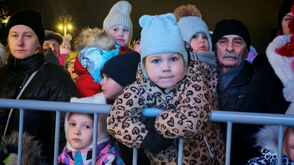 Алексей Смирнов: В Костроме дан старт новогодним мероприятиям Алексей Смирнов: В Костроме дан старт новогодним мероприятиям