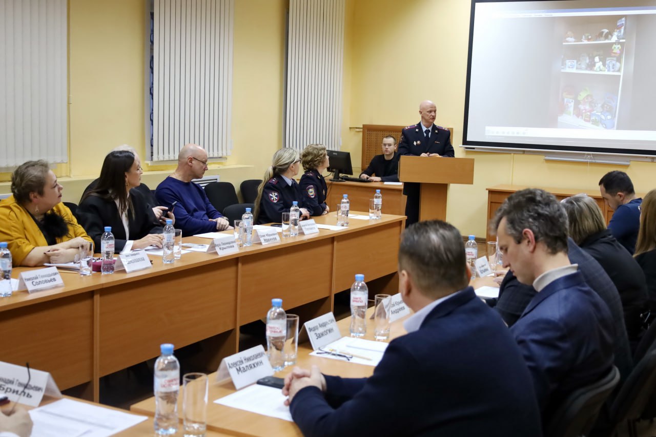 Общественный совет при УМВД России по Костромской области подвели итоги своей работы Общественный совет при УМВД России по Костромской области подвели итоги своей работы