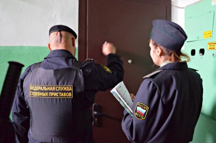 Что делать при визите судебных приставов?