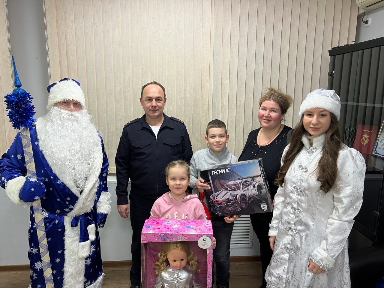 В Костромской области сотрудникам полиции исполнили заветные желания 3 юных мечтателей