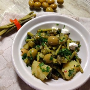 Теплый салат из спаржевой фасоли: запоминающийся терпко-пряный вкус, который понравится всем