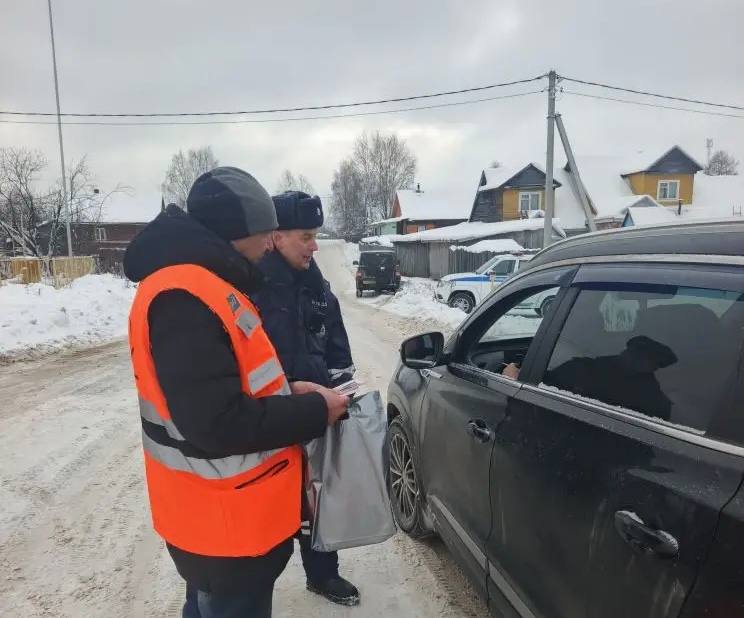 Железнодорожный переезд: знай правила — сохранишь жизнь На 653 км Северной железной дороги мантуровские автоинспекторы совместно с представителями структурного подразделения Северной дирекции инфраструктуры «Шарьинская... Железнодорожный переезд: знай правила — сохранишь жизнь На 653 км Северной железной дороги мантуровские автоинспекторы совместно с представителями структурного подразделения Северной дирекции инфраструктуры «Шарьинская...