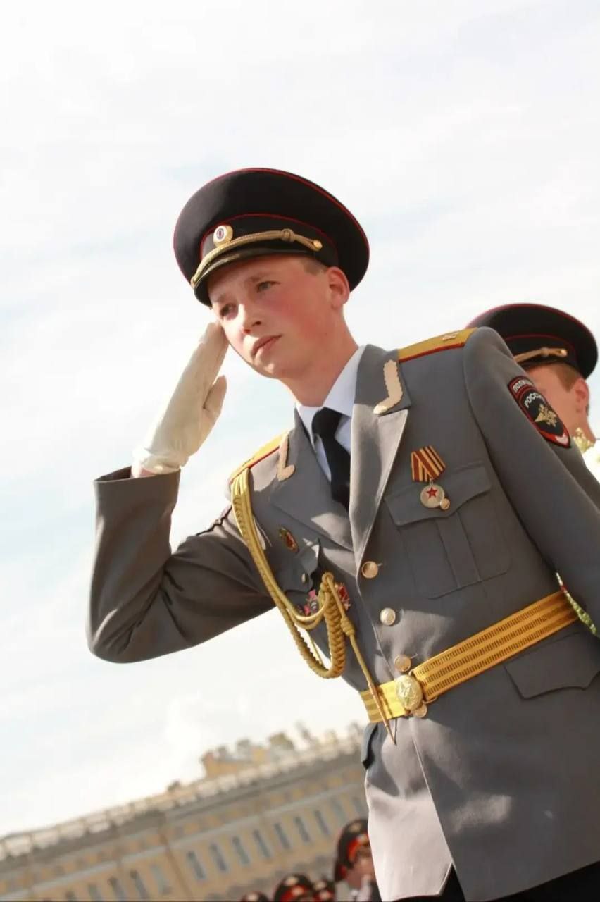 #ПоступилПравильно. В День студента вместе с нашими сотрудниками вспоминаем самые яркие годы жизни! Время проб и ошибок, новые друзья и миллионы открытых дорог! Эти мгновения навсегда сохранятся в памяти! И сегодня мы готовы... #ПоступилПравильно. В День студента вместе с нашими сотрудниками вспоминаем самые яркие годы жизни! Время проб и ошибок, новые друзья и миллионы открытых дорог! Эти мгновения навсегда сохранятся в памяти! И сегодня мы готовы...