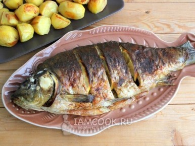 Целая речная рыба: простая история о вкусном ужине без суеты