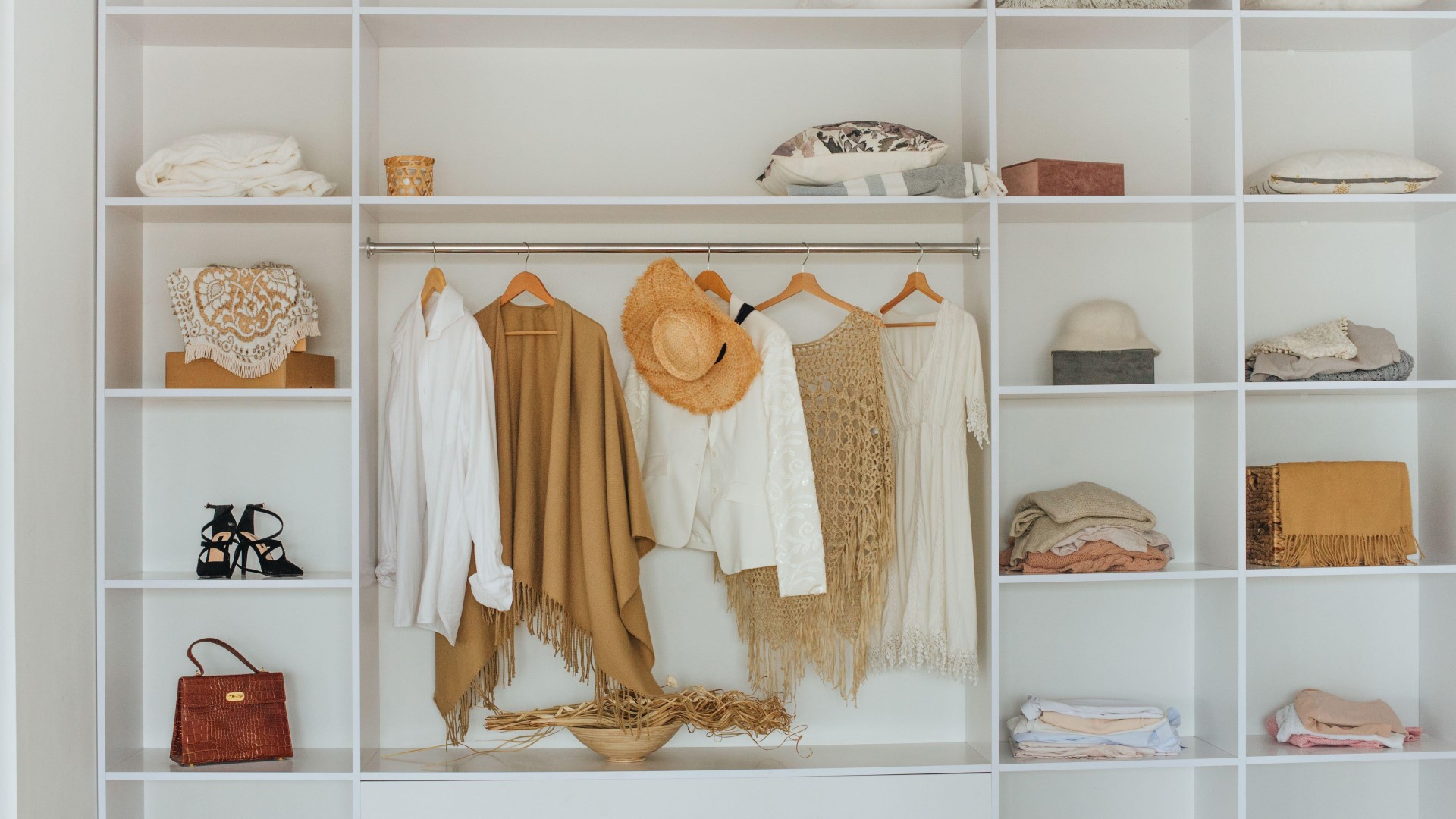 Проще некуда: как придать одежде приятный аромат