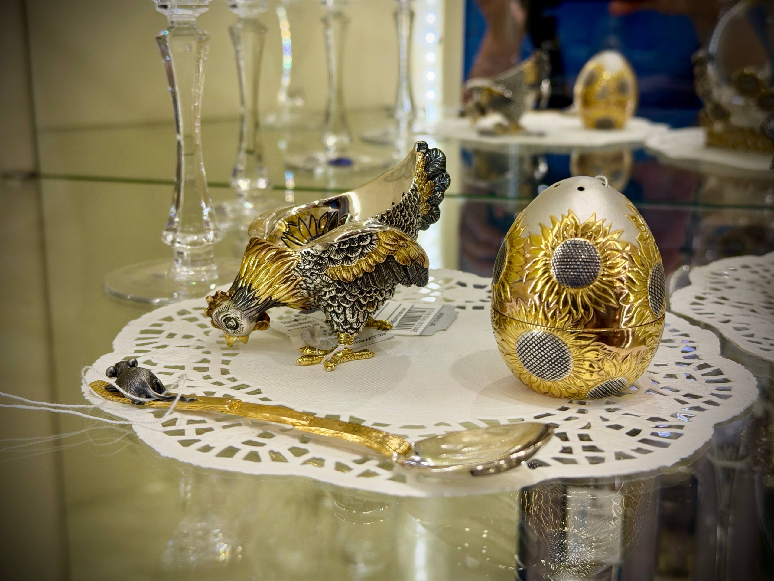 Губернатор Сергей Ситников оценил мастерство костромских ювелиров Губернатор Сергей Ситников оценил мастерство костромских ювелиров