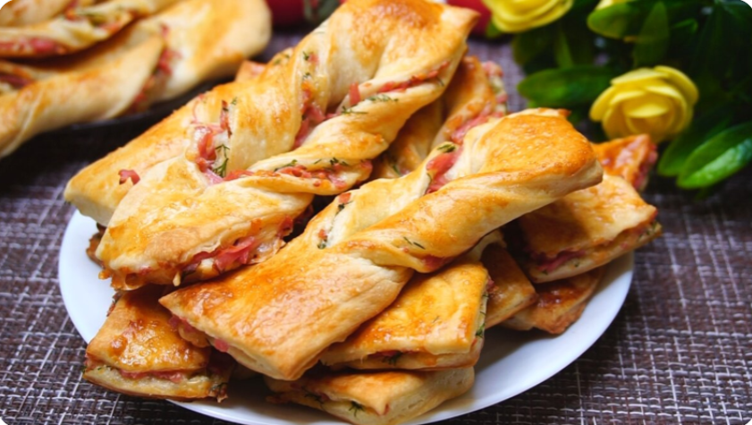 Простые и вкусные слойки: идеальная закуска для любого случая