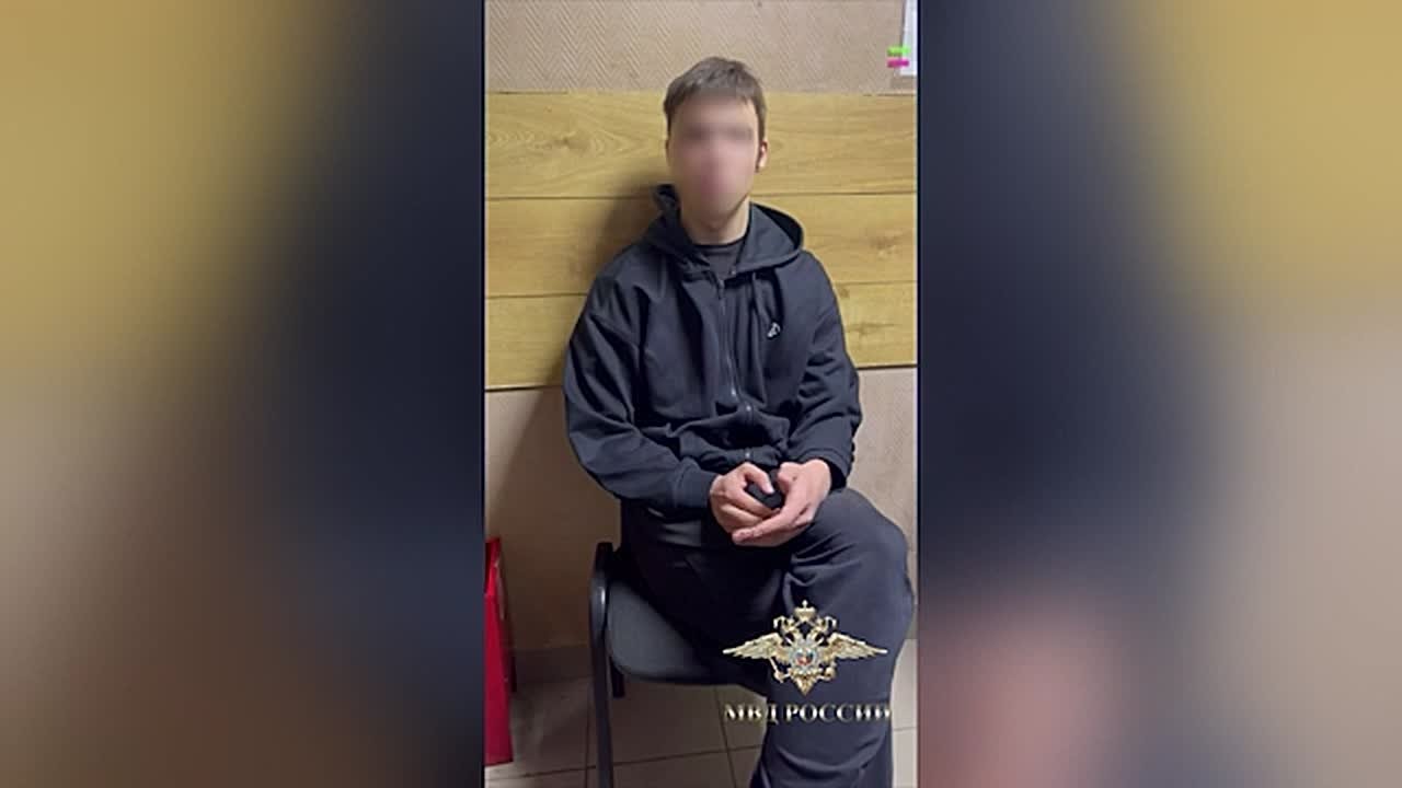 Силовики в Москве задержали двух молодых людей, которых кураторы из-за рубежа заставили поджечь полицейские автомобили