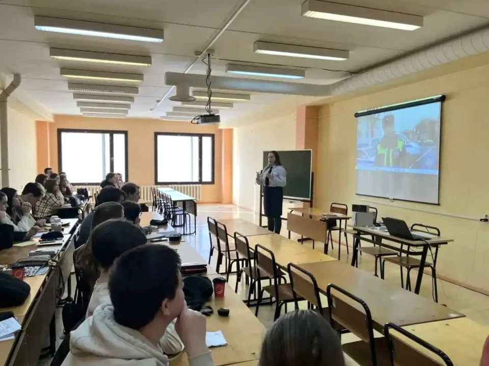 В Институте педагогики и психологии КГУ прошла встреча со студентами четвёртого курса