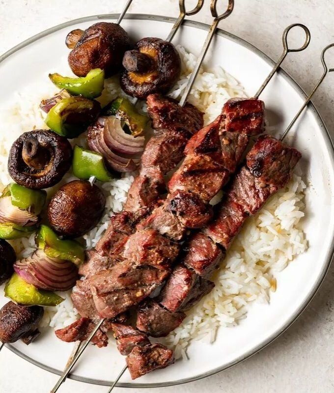 Шашлык из говядины с овощами: идеальное летнее блюдо