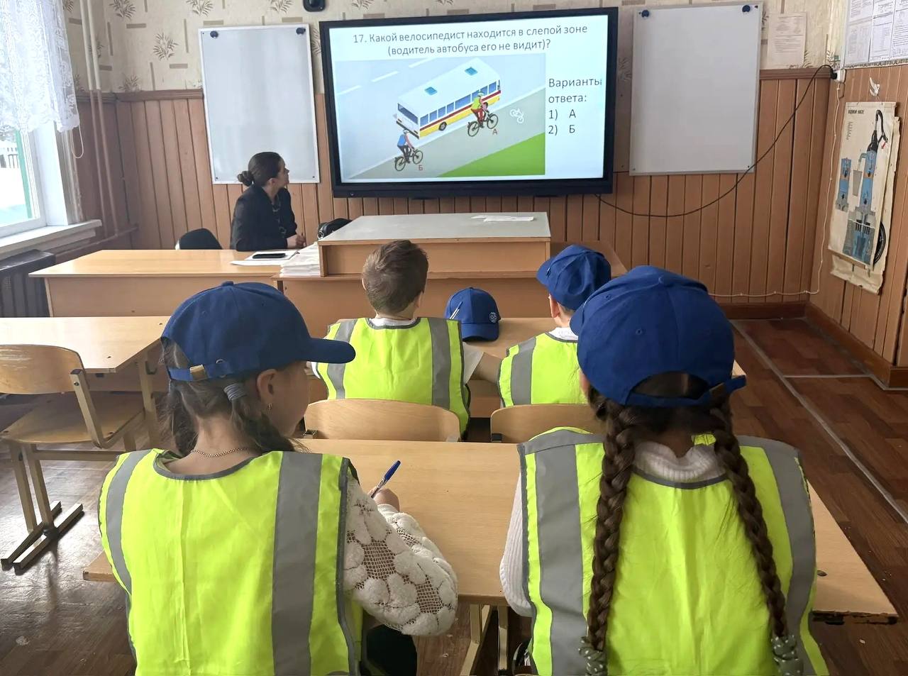 На территории региона продолжаются муниципальные этапы конкурса юных инспекторов движения «Безопасное колесо — 2026» На территории региона продолжаются муниципальные этапы конкурса юных инспекторов движения «Безопасное колесо — 2026»