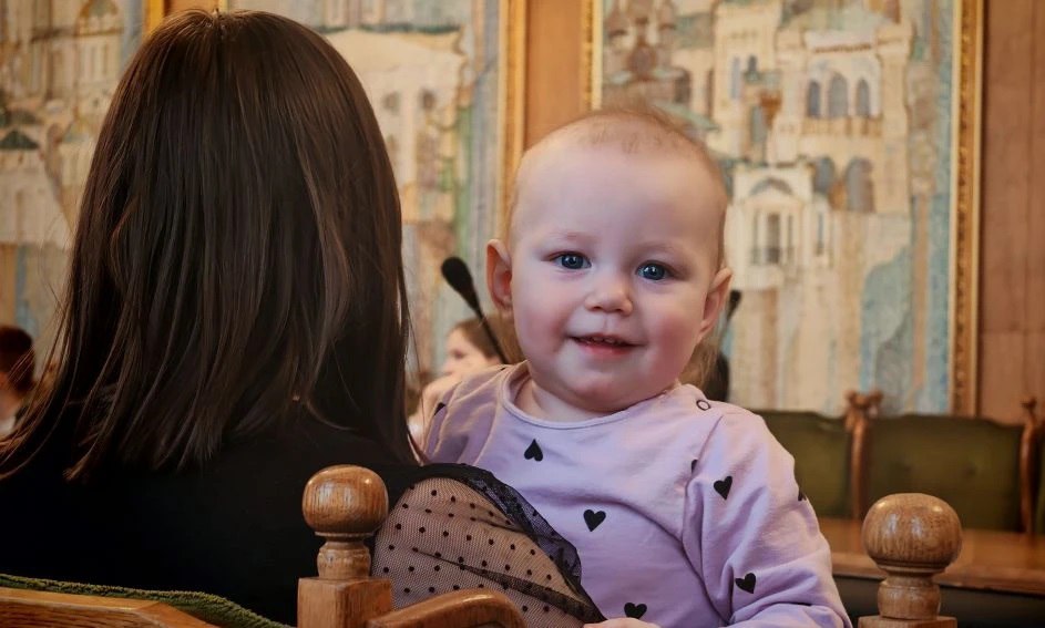 Алексей Смирнов: Сегодня вручил свидетельства на получение жилищных субсидий молодым семьям Алексей Смирнов: Сегодня вручил свидетельства на получение жилищных субсидий молодым семьям