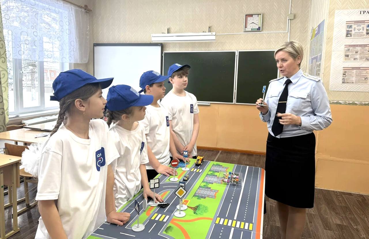 На территории региона продолжаются муниципальные этапы конкурса юных инспекторов движения «Безопасное колесо — 2026» На территории региона продолжаются муниципальные этапы конкурса юных инспекторов движения «Безопасное колесо — 2026»