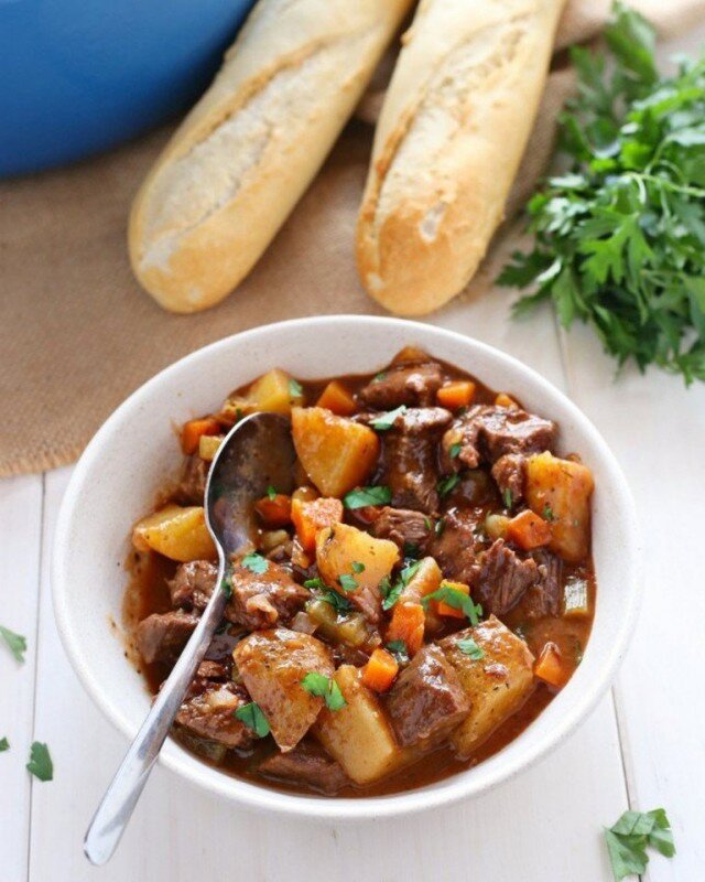 Тушеная говядина с овощами