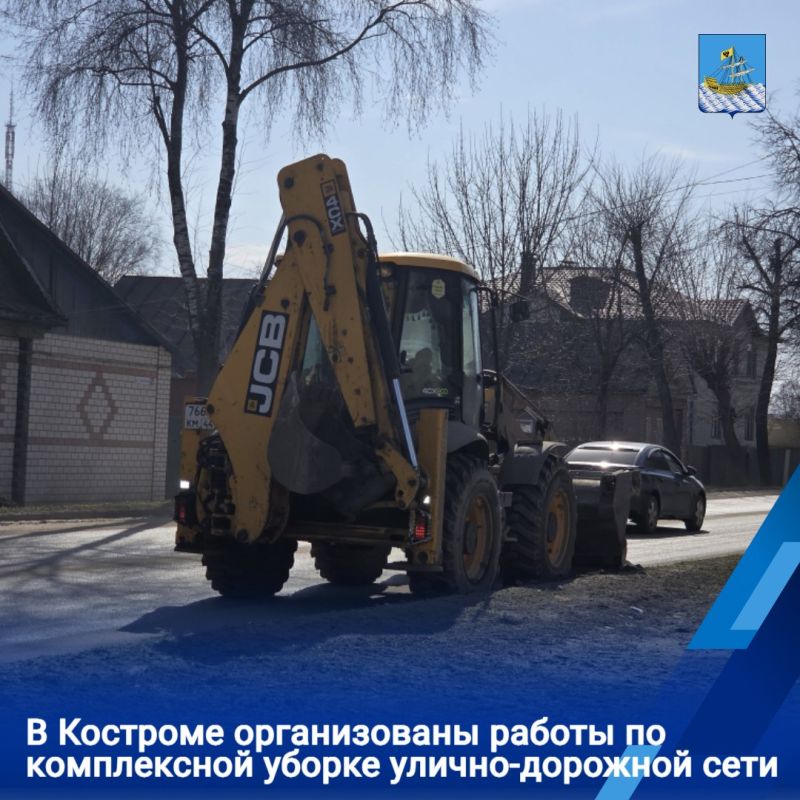 В ночь с 1 на 2 апреля выполнялась уборка лотковой части моста через реку Волгу