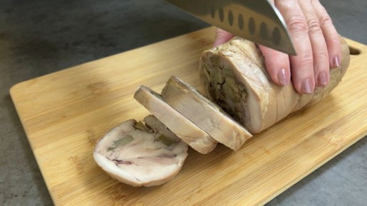 Нежный куриный рулет: идеальная замена колбасе