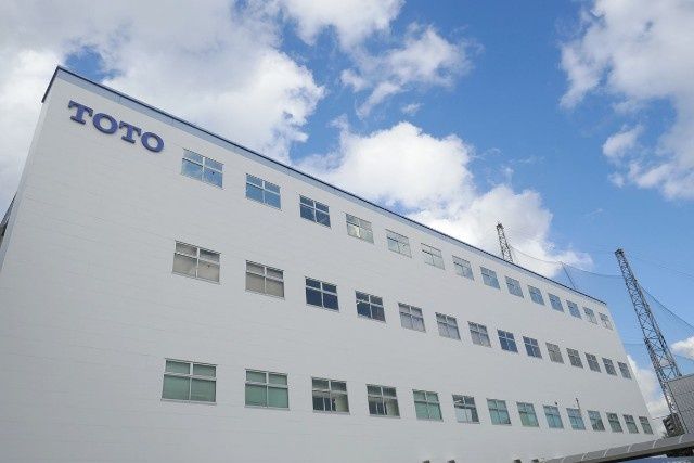 ���������� �������� ��������: ���������� � ��� TOTO � �����