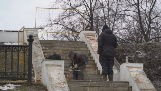 Травертиновые парапеты в костромской беседке Островского укрепят мрамором