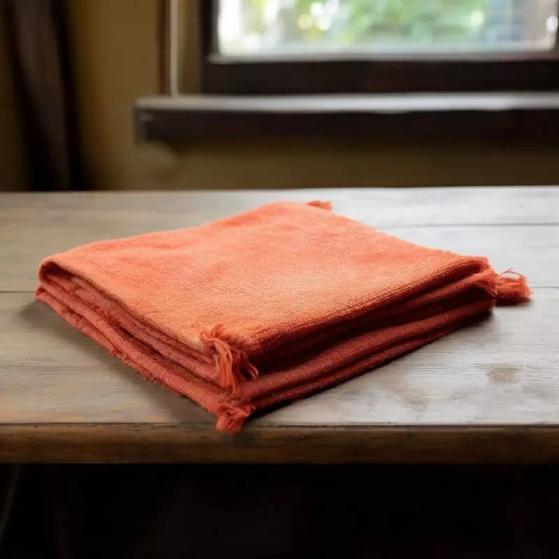 Чистота на кухне: Почему важно протирать стол регулярно