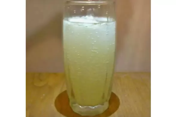 Освежающие алкогольные напитки с имбирём для домашнего уюта