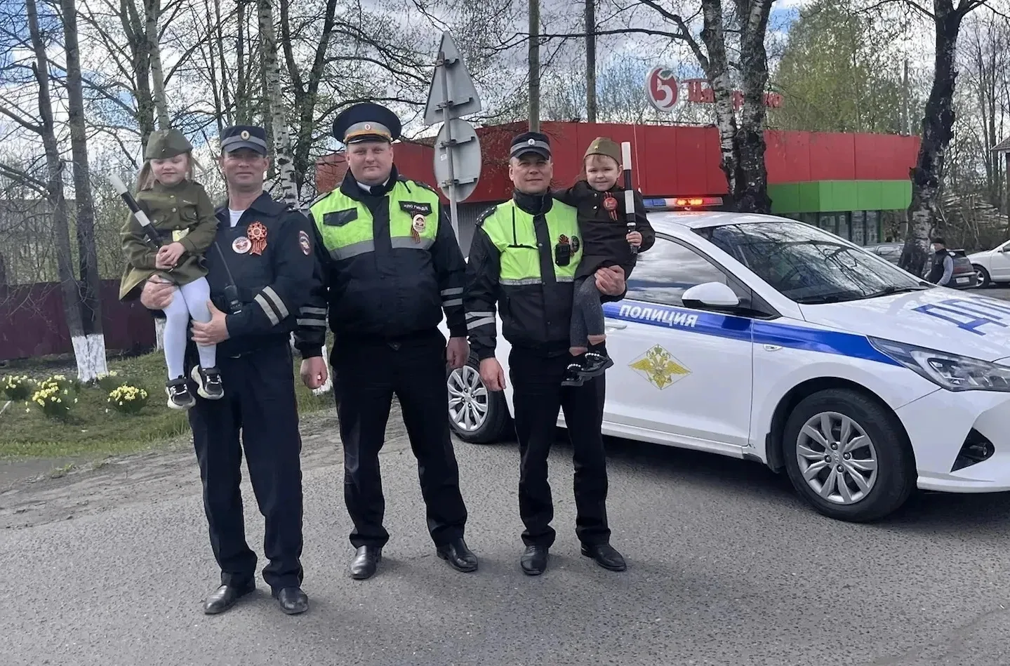 Костромские полицейские обеспечили правопорядок в День Победы Костромские полицейские обеспечили правопорядок в День Победы