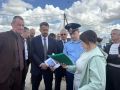Первый заместитель прокурора области Николай Игнашин и представители органов власти выехали в мкр