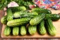 Удивительные рецепты малосольных огурцов: два варианта, которые стоит попробовать