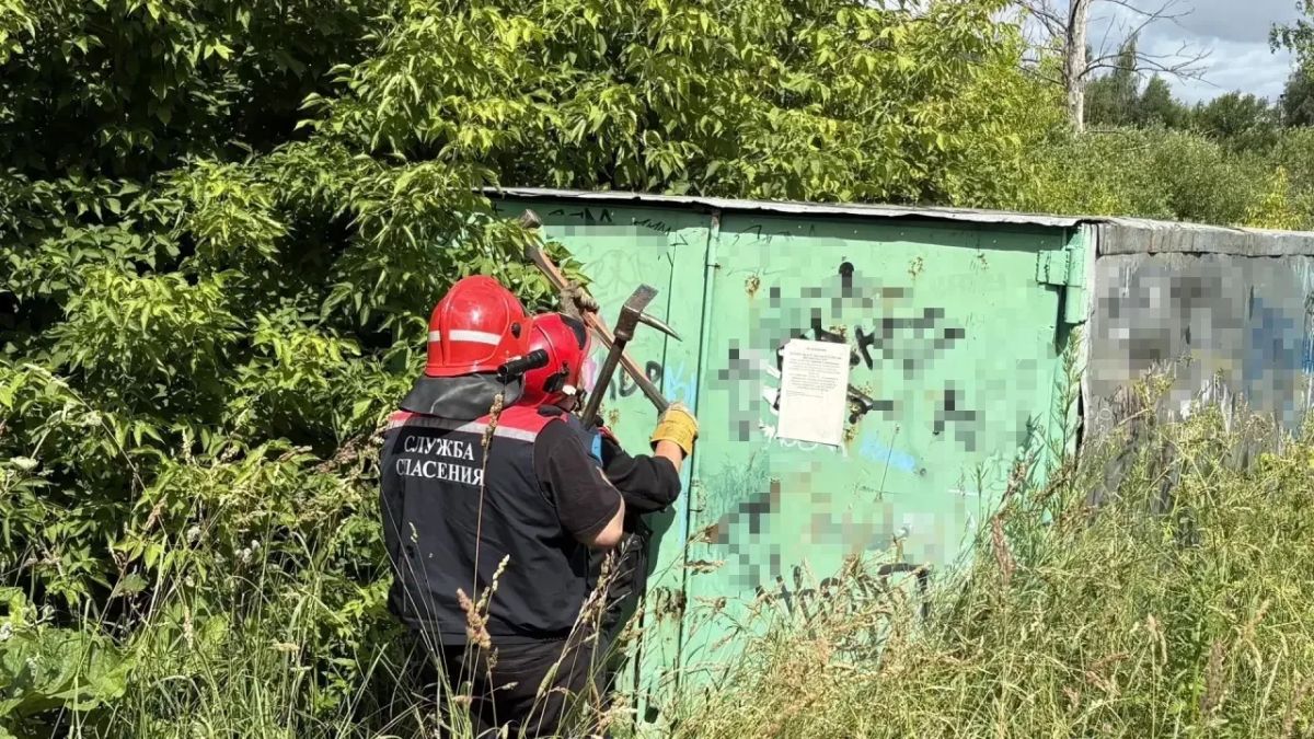 В Костроме освобождают городские территории от незаконных гаражей В Костроме освобождают городские территории от незаконных гаражей