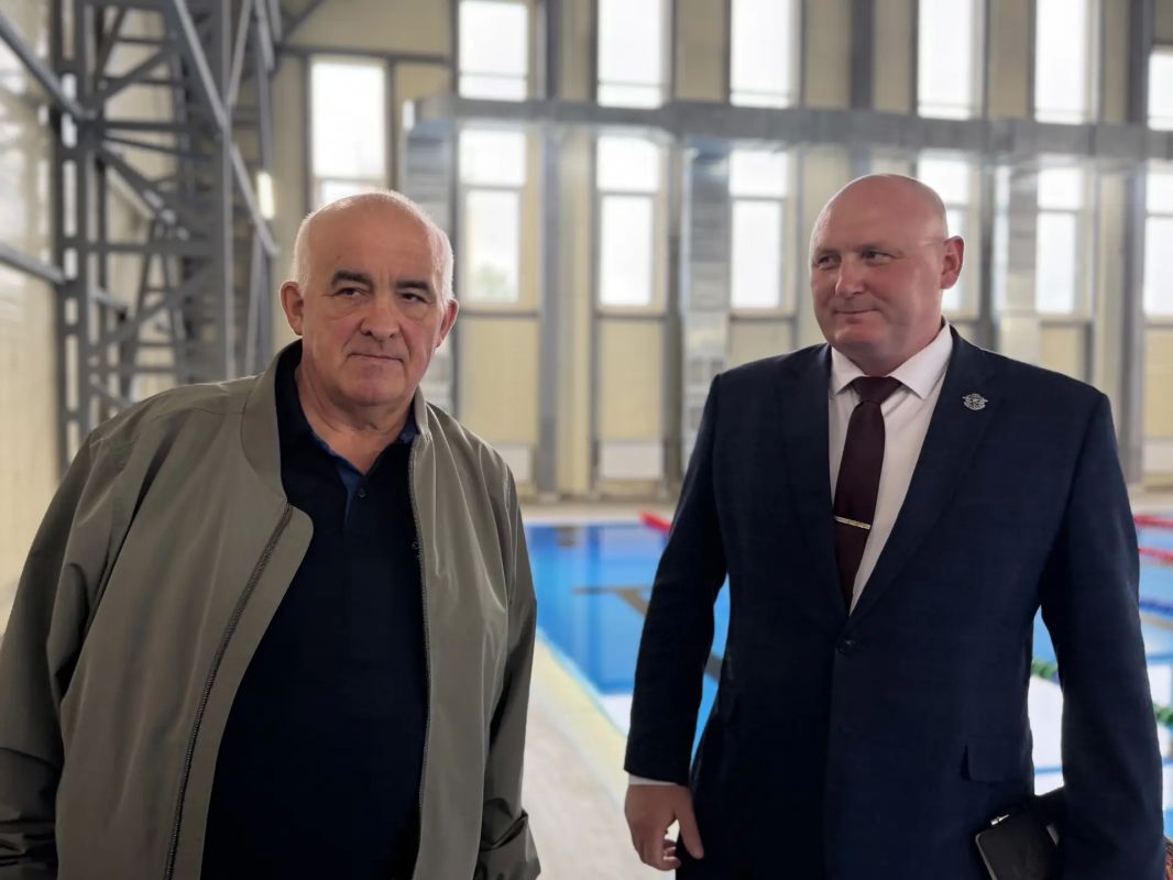 «На примере областного центра мы показываем пример эффективной градостроительной политики», – губернатор Сергей Ситников проверил ход работ на строящихся объектах в Давыдовском микрорайоне Костромы «На примере областного центра мы показываем пример эффективной градостроительной политики», – губернатор Сергей Ситников проверил ход работ на строящихся объектах в Давыдовском микрорайоне Костромы