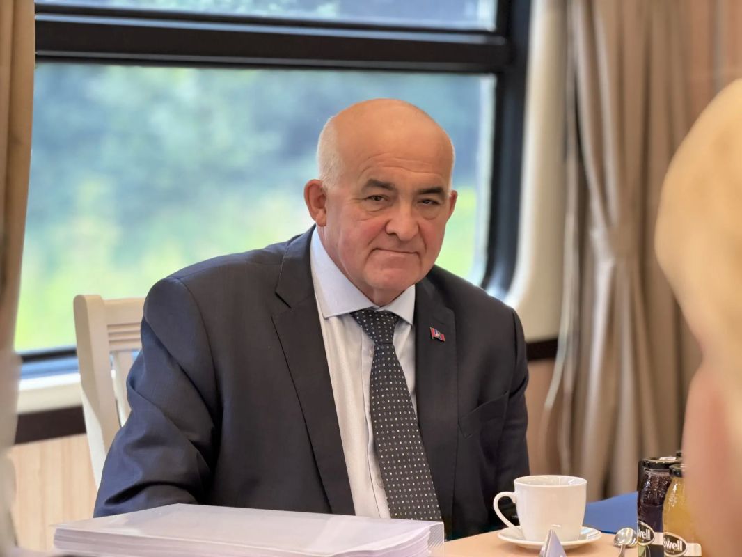 Полномочный представитель Президента РФ в ЦФО Игорь Щёголев обсудил перспективы отрасли с представителями туриндустрии Полномочный представитель Президента РФ в ЦФО Игорь Щёголев обсудил перспективы отрасли с представителями туриндустрии